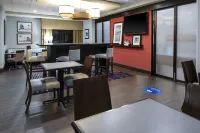 Hampton Inn Columbia - 2-Star