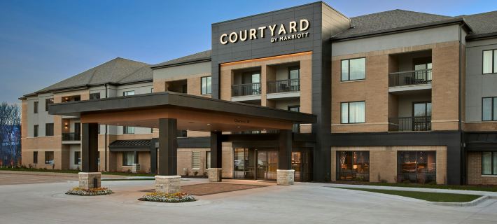 Courtyard Wausau Hotels in Marathon County