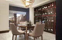 Hotel Royer Urbana Champaign, Tapestry Collection by Hilton - Barer