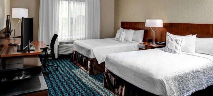 Fairfield Inn & Suites Lansing at Eastwood Hotels in Ingham County