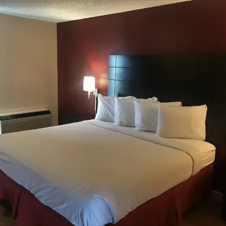 Red Roof Inn & Suites San Angelo