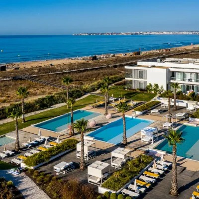 Pestana Alvor South Beach, Premium Suite Hotel Hotels near Praia dos Tres Irmaos