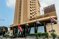 Hotel Alvalade - สระว่ายน้ำบนดาดฟ้า