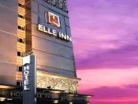 Hotel E-Cube - parking