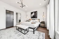 Walk to Hattie B s - East Nashville Sleeps 12 - Homestays