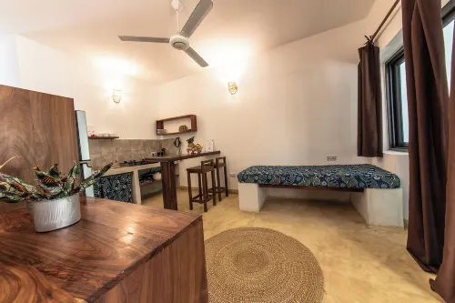 Pingwe Beach Apartments - Ocean View