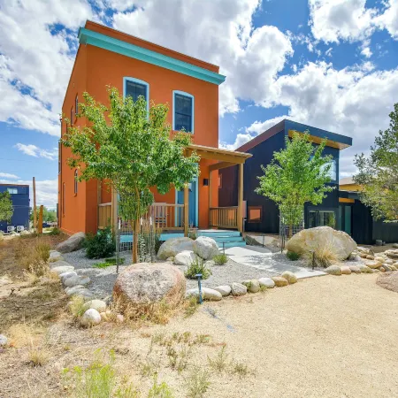 Buena Vista Home w/ Mtn Views, Walk to Main St