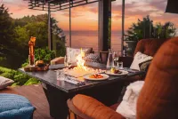 Jacuzzi Suite - Ocean Views & Beach Access - 5-Star