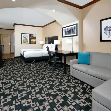 La Quinta Inn & Suites by Wyndham Big Spring