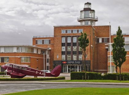 Crowne Plaza Liverpool John Lennon Airport