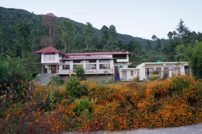 BN Resort Hôtels à : Pithoragarh