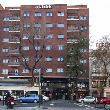 Hotel Acta Madfor Отели рядом с достопримечательностью «Музей Керралбо»