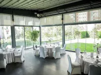 راديسون بلو هوتل إسطنبول إيجيا Hotels near أتاسهير