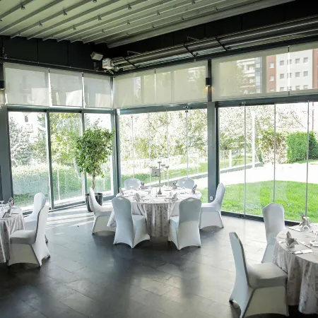 Radisson Blu Hotel Istanbul Asia Отели рядом с достопримечательностью «Аташехир»