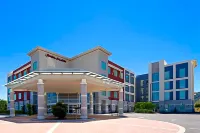 Hampton Inn & Suites - Gilroy, CA