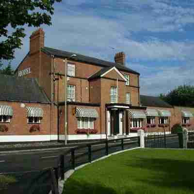 The Dodington Lodge Hotel Exterior