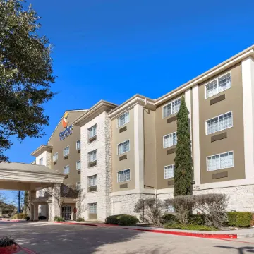 Comfort Inn & Suites Texas Hill Country