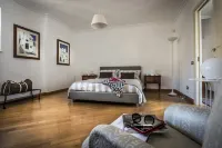 Residence Torremuzza - Charming House in the Heart of Palermo with Lovely View