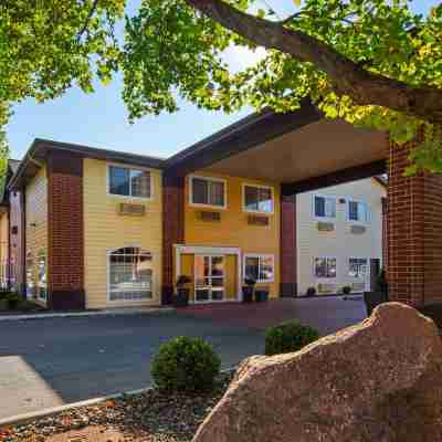 Best Western Plus Meridian Hotel Exterior