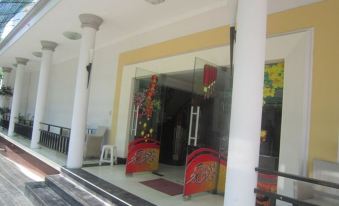 Thong Nhat Hotel