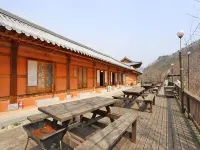 Yeongwol Hwanggung Hanok Pension