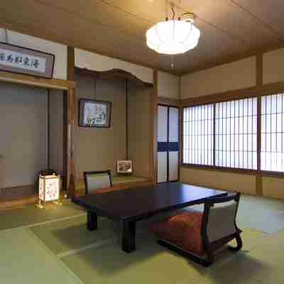 益成屋旅館(えきなりや) Rooms