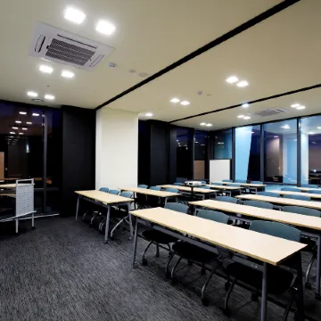 Gloucester Hotel KINTEX Отели рядом с достопримечательностью «Стадион Пхаджу»
