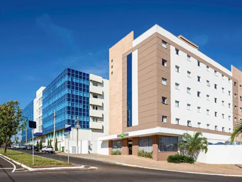Golden Tower Express Franca by Fênix Hotéis Hotels in Franca