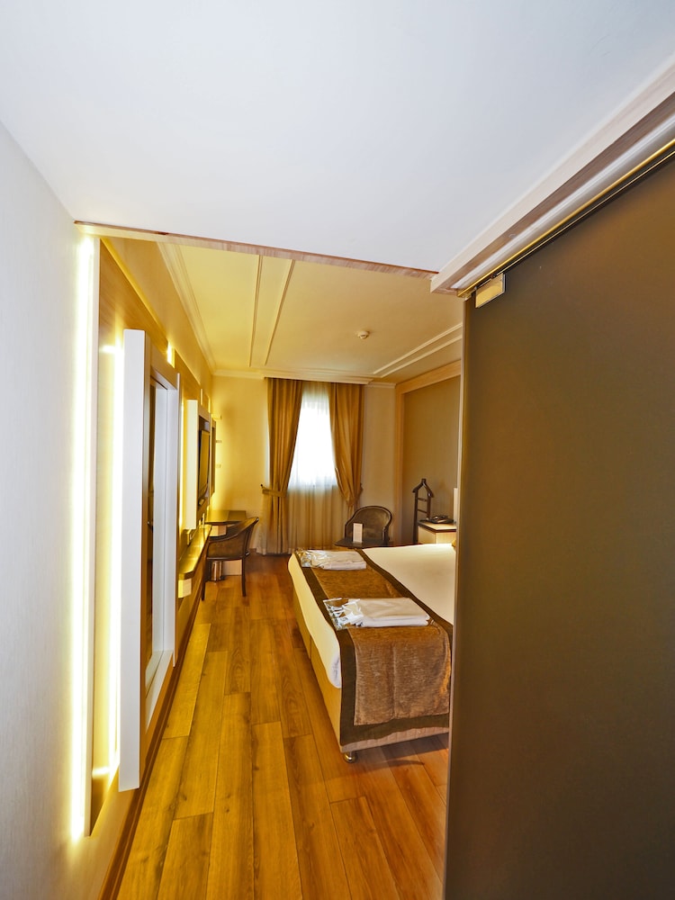 Bulvar Palas & Spa Old City Hotel