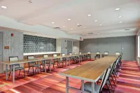 Home2 Suites by Hilton Beaufort Hotels in Burton