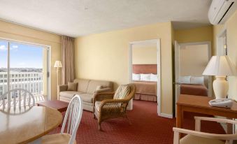 Howard Johnson by Wyndham Ocean City Oceanfront