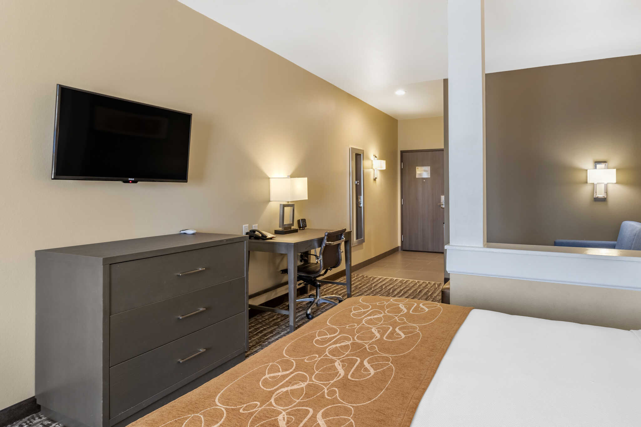 Comfort Suites Northwest Houston at Beltway 8