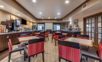 Comfort Inn & Suites Geneva- West Chicago