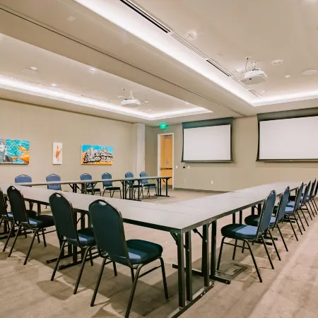 Hotel Indigo DENVER DOWNTOWN-UNION STATION by IHG Отели рядом с достопримечательностью «Центральная библиотека Денвер»