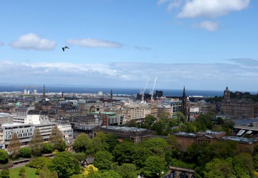 홀리데이 인 익스프레스 에든버러 조식 공간