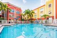 Holiday Inn Express & Suites BRADENTON WEST by IHG - Pools