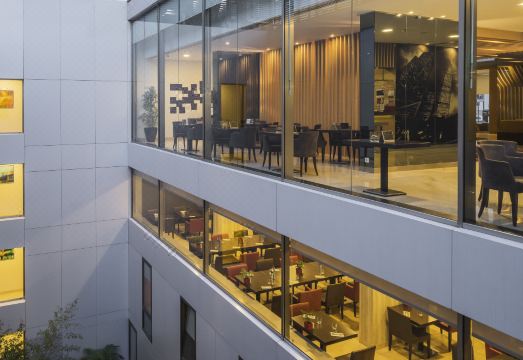 호텔 내부 비교 사진