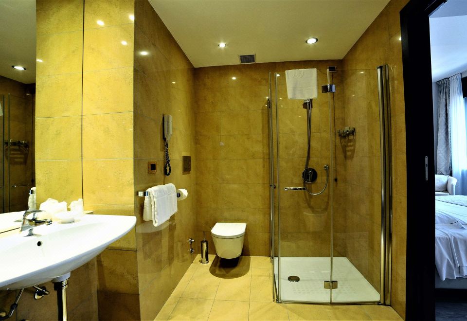 1. 호텔 피에르 밀..