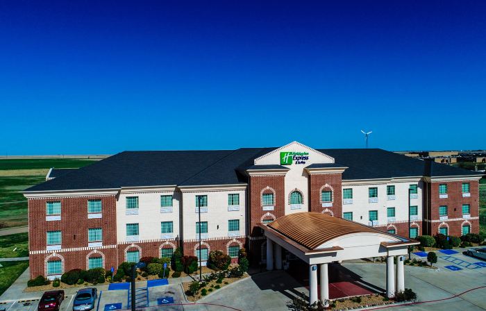 Holiday Inn Express & Suites PAMPA by IHG