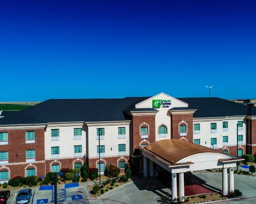 Holiday Inn Express & Suites PAMPA by IHG Hotel di County Gray
