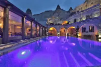 لوكال كايف هاوس هوتل