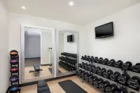 DoubleTree by Hilton Richmond Airport - Gym