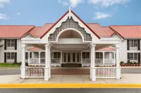 Country Inn & Suites by Radisson, Holland, MI Hotels near Nelis' Dutch Village