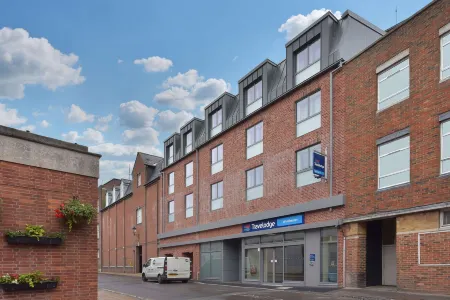 Travelodge Winchester Отели в г. Винчестер