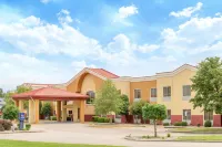 Baymont by Wyndham Marion Hotels in Marion