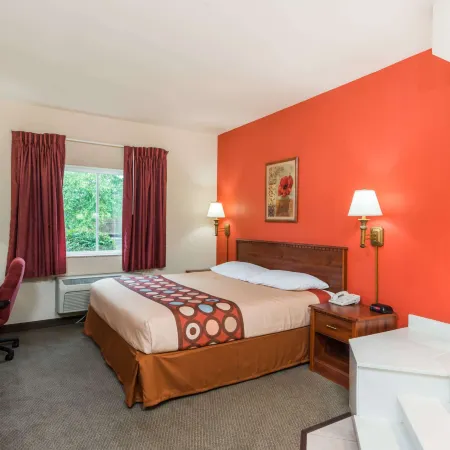 Super 8 by Wyndham St Robert Ft Leonard Wood Area