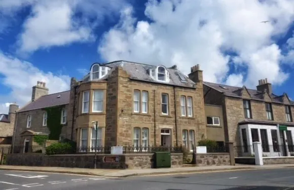 埃德爾伍德旅館