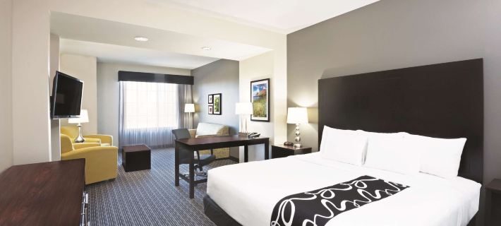 La Quinta Inn & Suites by Wyndham Billings Hotels in Billings