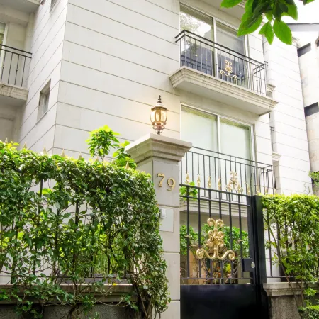Residence l´ Heritage Tennyson by BlueBay Отели рядом с достопримечательностью «Поланко»