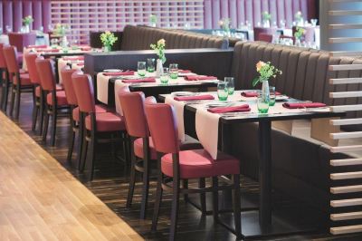 レストラン モーベンピック ホテル フランクフルト シティーの写真